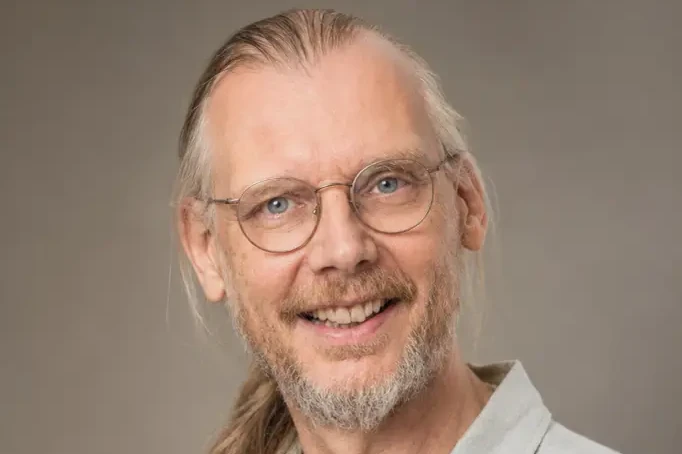 Frédéric Faux – Terres Intimes, astrologue humaniste et symbolique à Bruxelles
